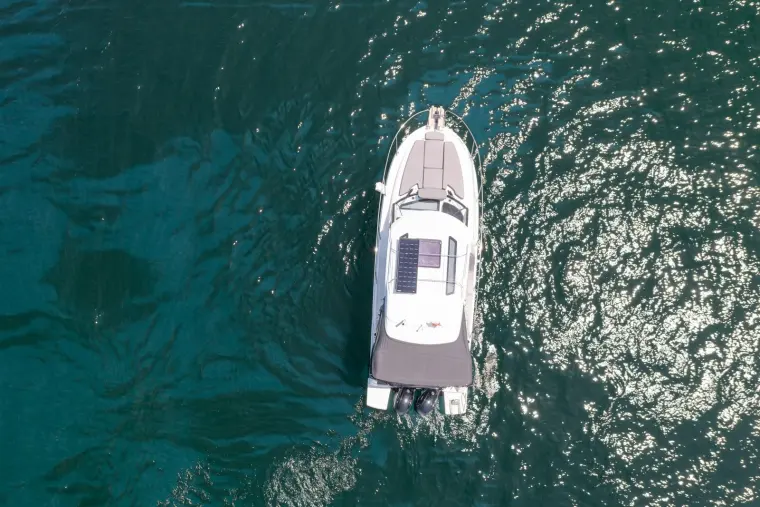 Beneteau Antares 9 Antonia — 16