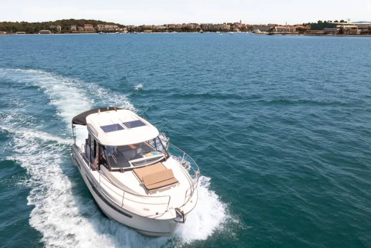 Jeanneau Merry Fisher 895 Leonie — 2