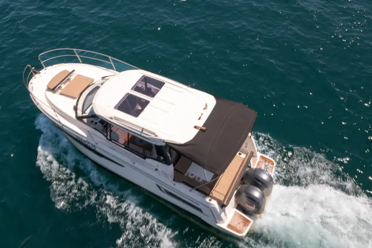 Jeanneau Merry Fisher 895 Leonie — 5