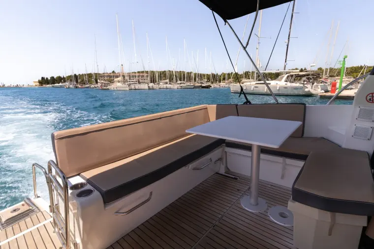 Jeanneau Merry Fisher 895 Leonie — 34