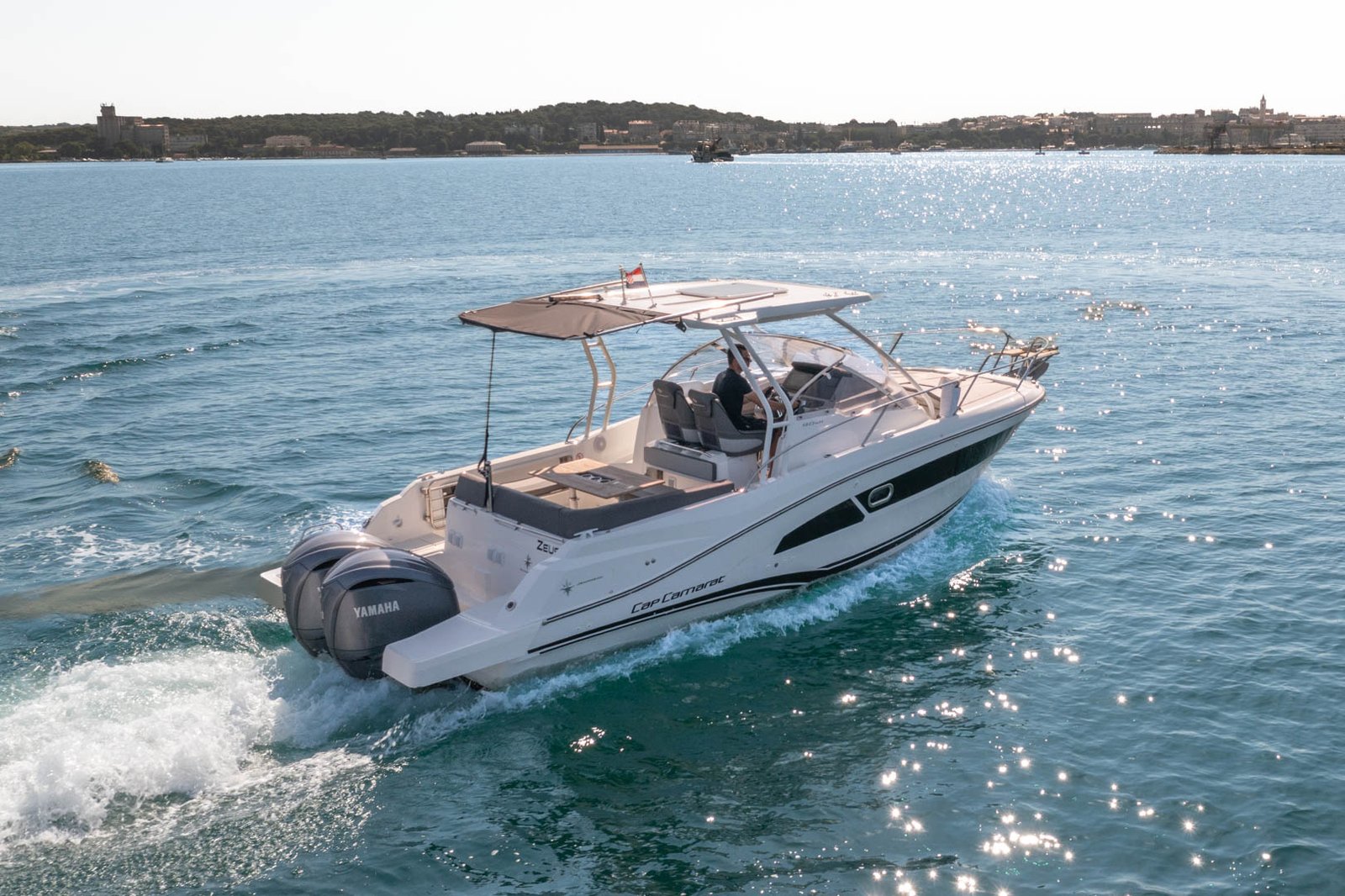 pula rent a boat zeus bellen charter10